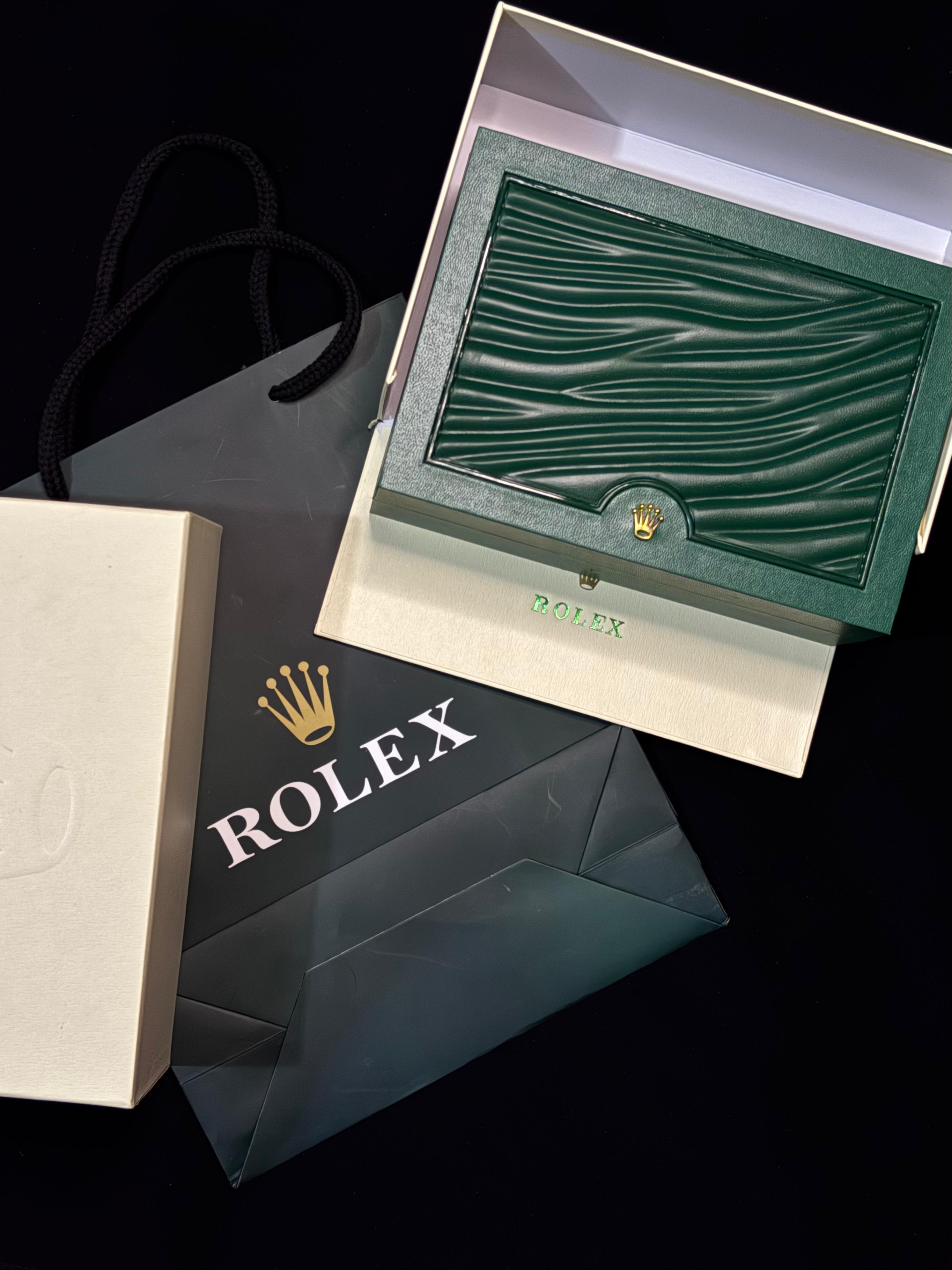 Premium Rolex Gift Box – The Ultimate Luxury Packaging